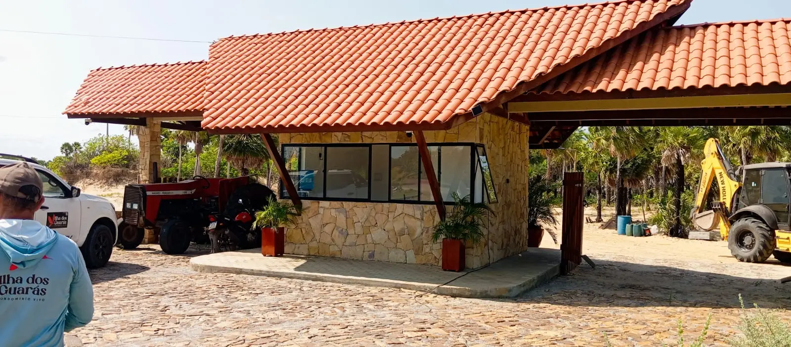 Obra do Ilha dos Guarás — guarita de acesso em construção